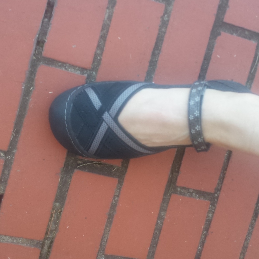 Jambu shoes